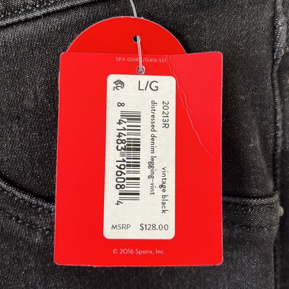 Spanx Vintage Black High Rise Distressed Denim Legging Size Large NWT - Picture 6 of 11